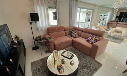 124,69 m² - Maravilhoso apartamento- 2 suites, 2 depósitos, 2 vagas, andar alto, lazer completo