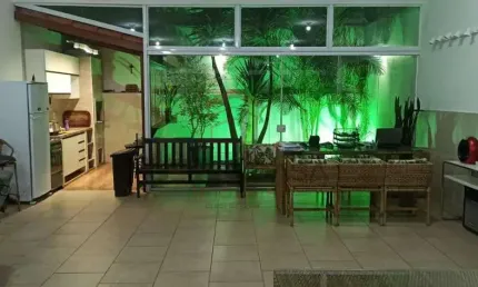 Sobrado na Vila Prudente 273 m2 3 dormitórios 1 suíte e 8 vagas