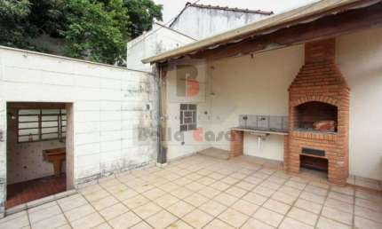 Casa Assobradada à Venda no Parque da Mooca - 344 m² com 4 Quartos e 6 Vagas de Garagem