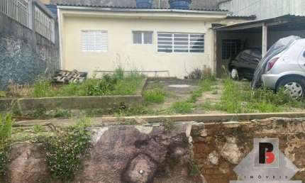 Terreno com Sobrado geminado na v. prudente prox.ao crematorio