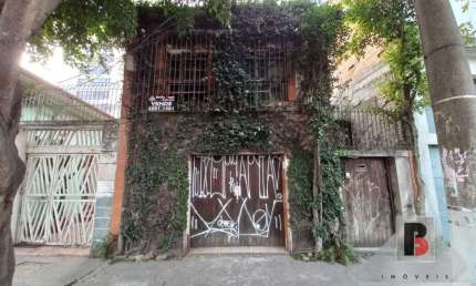 Sobrado  residencial à venda,  Está sendo totalmente reformado
