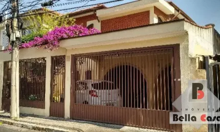 Sobrado com 3 Quartos e 3 banheiros à Venda, 345 m² por R$ 1.350.000