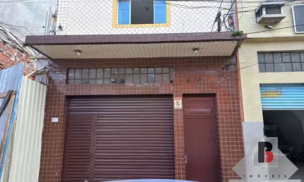 Prédio à venda com 12 apartamentos e 1 salão comercial