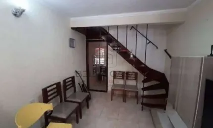 Sobrado a venda no bairro da mooca com 2 dormitórios, 1 vaga de garagem