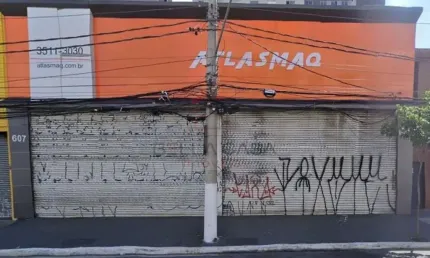 Prédio com 8 salas para alugar na Rua Piratininga, 607, Brás, São Paulo