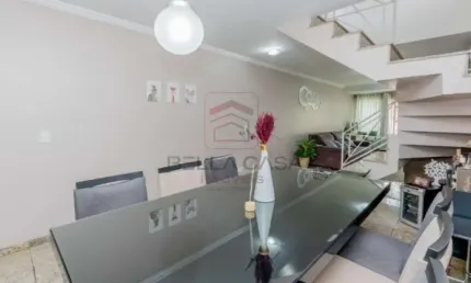 Sobrado  Mooca  230m2   de área   construída   3 dormitórios  3  suites   7  vagas