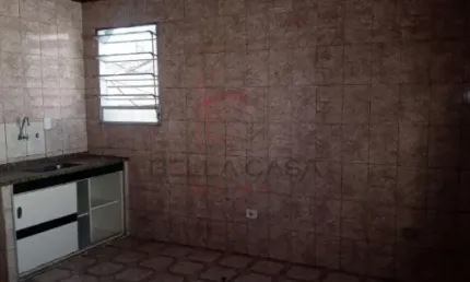 Sobrado á Venda na Mooca, 02 dormitórios, 01 salão comercial