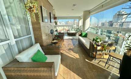 Apartamento para venda - Alto Padrão - Tatuapé - 3 suites - 4 vagas com deposito.  PORTEIRA FECHADA