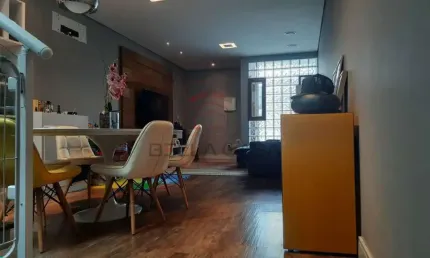 Casa a venda no bairro do tatuapé com 3 quartos e quintal com churrasqueira
