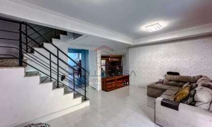 Casa a venda em condominio fechado no Bairro da mooca com quintal e piscina