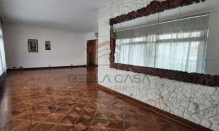 Sobrado  400m2  de  área  construída   4 dormitórios   3  suítes    8 vagas  de garagem