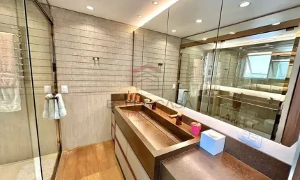 Tatuapé  Apartamento Maravilhoso Andar Alto .Vista definitiva