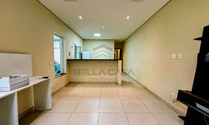 Casa terrea a venda com 2 quartos, 3 vagas e quintal com churrasqueira
