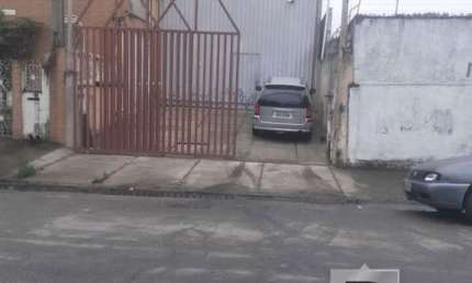Galpão no Ipiranga, 400m2, 01 sala, 02 banheiros e 10 vagas
