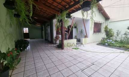 Casa Térrea a venda- 3 dormitórios 3 vagas de garagem , quintal e Churrasqueira