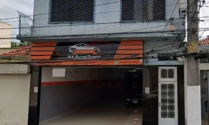 Oportunidade    para   renda    prédio   comercial   na   Mooca     2  aptos    um  salão