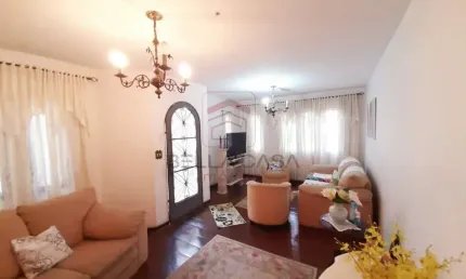 Casa com 3 quartos para alugar na Rua Comendador Alfaia, 51, Mooca, São Paulo