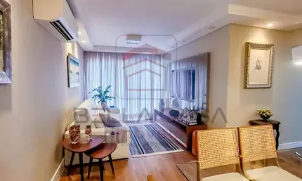 Apartamento reformado na Mooca a venda - 2 quartos, 2 banheiros ,1 vaga de garagem.