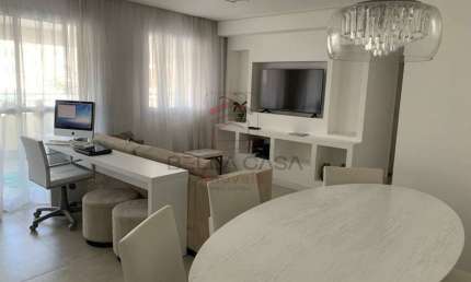 Apartamento a venda na mooca com 2 suítes, 2 vagas e varanda gourmet