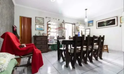 Casa no Belém com 4 suítes, 4 vagas e churrasqueira