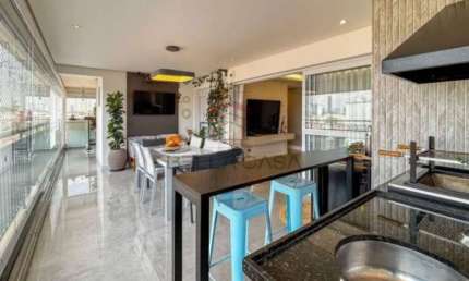 Apartamento a venda Mooca com 3 suítes, varanda gourmet.