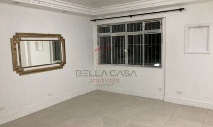 Apartamento para alugar na Mooca com 2 dormitórios sendo 1 suíte.
