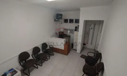 Sobrado Comercial na Mooca, 78 m2, 04 salas, 04 banheiros e 01 copa
