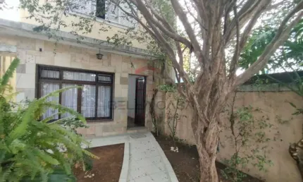 Sobrado Residencial ou Comercial, Vila Zelina, 220m2, 03 quartos e garagem para 04 carros