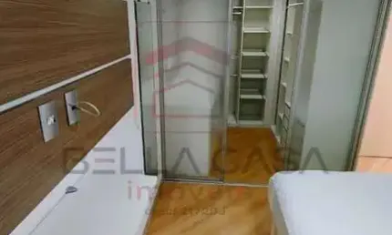 Apartamento com sacada, no Tatuapé com 60m2, Mobiliado,  03 quartos e 01 vaga de garagem