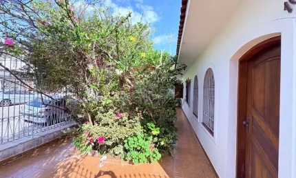 Casa Térrea de Esquina à Venda ? Vila Carrão, São Paulo/SP
