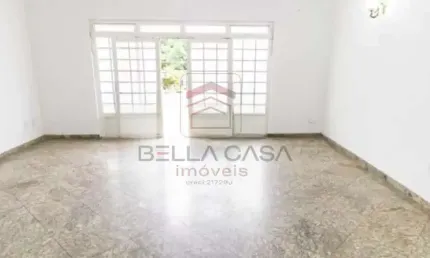 Ótimo sobrado com 3 dorms, 4 vagas e edícula á venda na agua rasa
