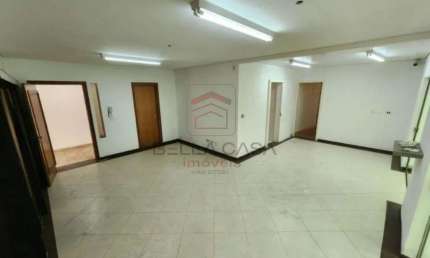 Excelente   casa   Térrea 180m2   área   construída     3 dormitórios   3 vagas