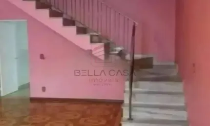 Belo sobrado com área gourmet e acabamentos de alta qualidade!