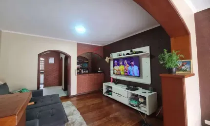 Casa de condomínio à venda com 180m², 3 quartos e 2 vagas