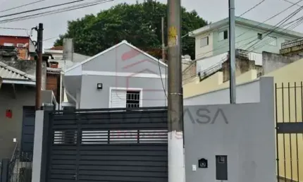 Casa   terrea     2 dormitorios    1  banheiro   1  vaga
