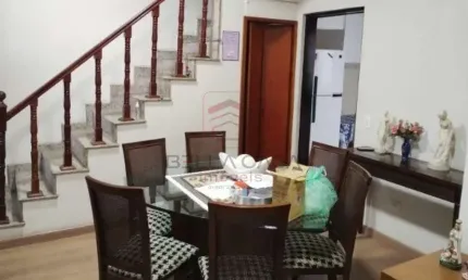 Sobrado a venda no bairro da mooca 3 quartos e quintal