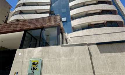 Apartamento com 3 quartos à venda em Ponta Verde - AL