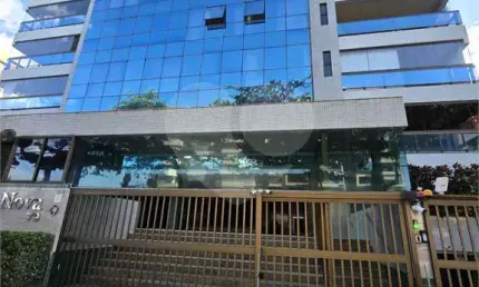 Apartamento com 5 quartos à venda ou para locação em Jatiúca - AL