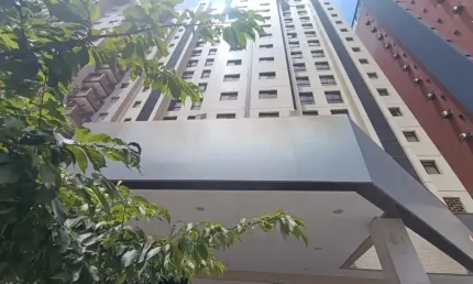 ️ Apartamento mobiliado no Centro de Curitiba – 9º andar com vista para a Lamenha Lins!