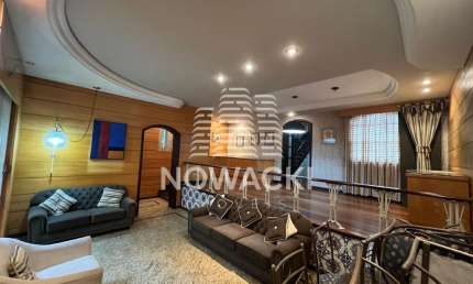 CASA RESIDENCIAL OU COMERCIAL COM 6 VAGAS NO ÁGUA VERDE