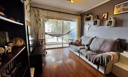APARTAMENTO COM 2 QUARTOS, 70m2, ÓTIMA LOCALIZAÇÃO NO JUVEVÊ!