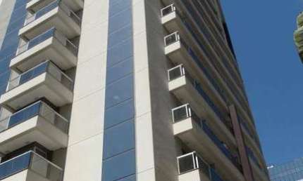Sala comercial para alugar na Rua Pirapitingui, Liberdade, São Paulo