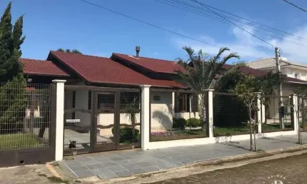 Casa/Sobrado 5 Dormitórios - Bairro Zona Nova, Tramandaí/RS.