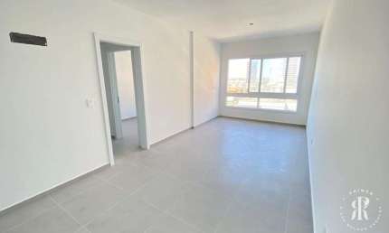 Excelente Apartamento com 2 Dormitórios bem próximo a beira mar em Tramandaí/RS