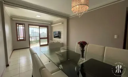 Apartamento de 03 dormitórios com elevador e vaga de garagem