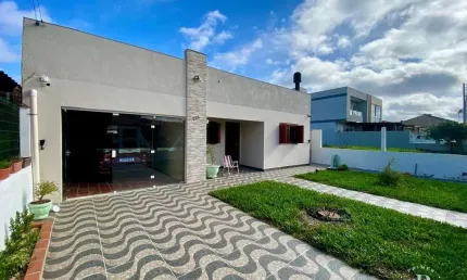 Casa com 2 quartos à venda na Castro Alves, 224, Zona Nova, Tramandaí