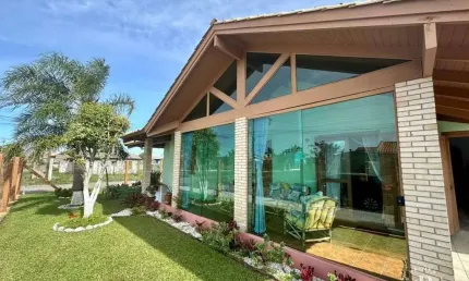 Casa com 3 quartos à venda na Rua Geraldo Santana, 532, Zona Nova, Tramandaí