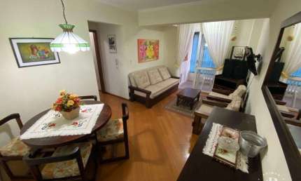Enorme apartamento, com 2 Dormitórios, bem no coração do centro de Tramandaí/RS