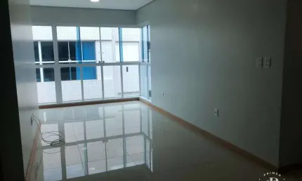 Excelente Apartamento 2 Dormitórios no centro de Tramandaí
