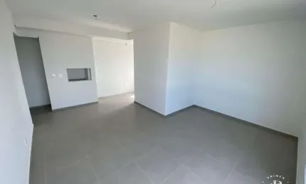 Excelente apartamento 2 dormitórios - bairro centro de tramandaí.